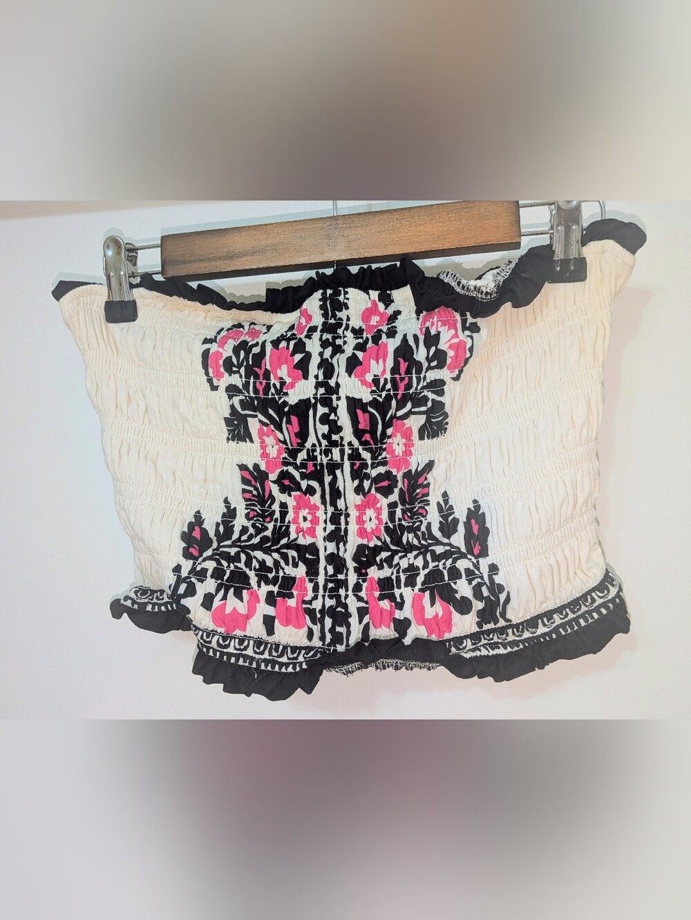 Women's Size M Strapless Tube Top with Bold Pink & Black Floral Embroidery